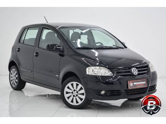 VOLKSWAGEN FOX 1.6 MI PLUS 8V FLEX 4P MANUAL VOLKSWAGEN FOX 1.6 MI PLUS 8V FLEX 4P MANUAL